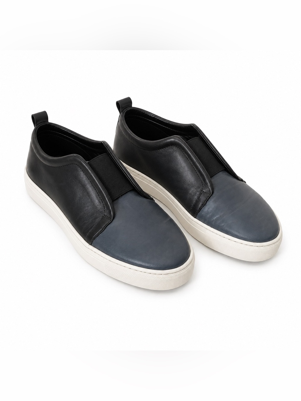 The Flexx Rapture Slip‑On Sneakers – Black & Slate Blue, Size 7.5